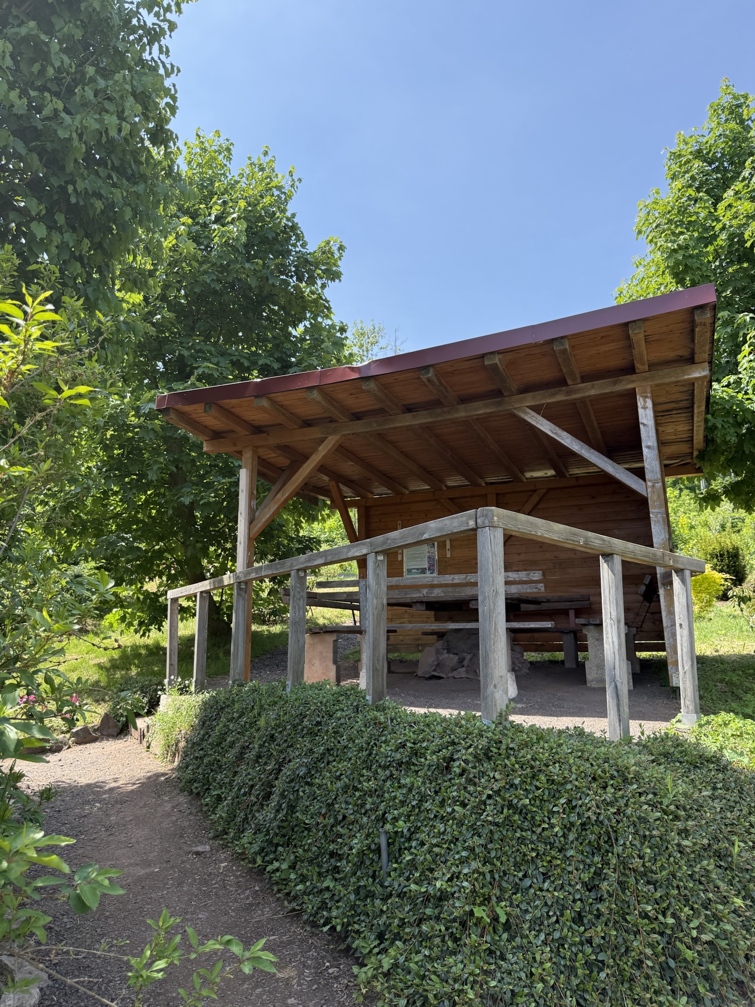 Rhododendrongarten Bad Tabarz zum Verweilen